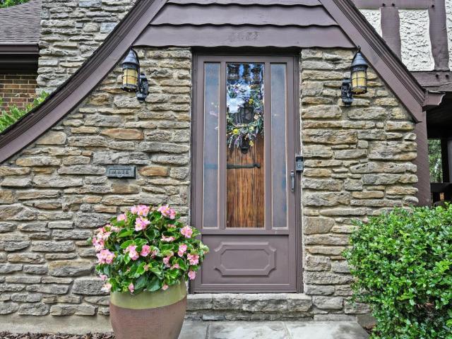 House for sale in Roselawn, Ohio
