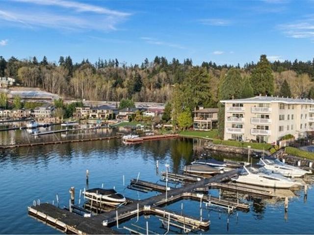 Condo for sale in Renton, Washington