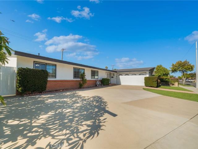 House for sale in Midway City, California