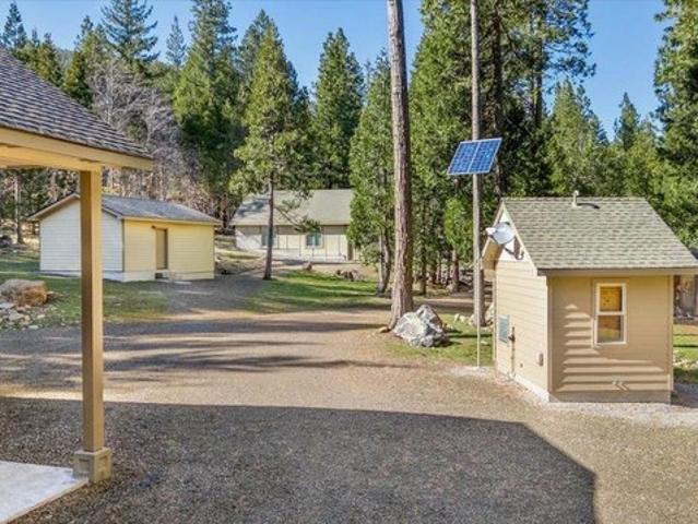 House for sale in Weed, California