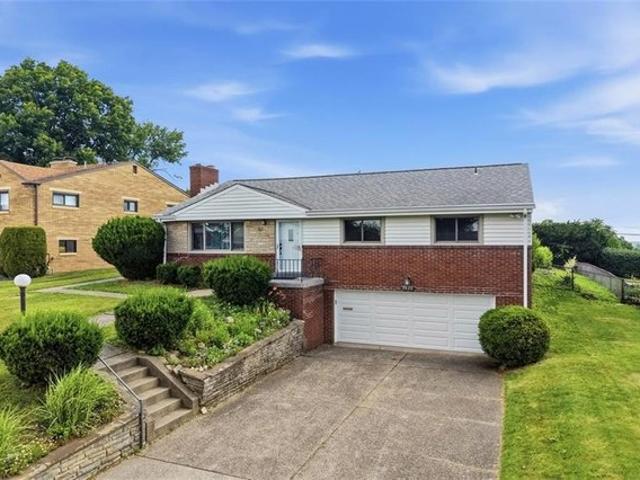 House for sale in Pittsburg, Pennsylvania