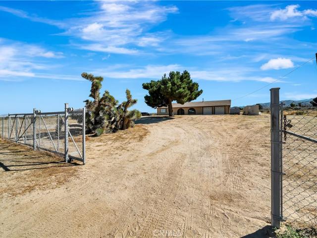 House for sale in Phelan, San Bernardino County