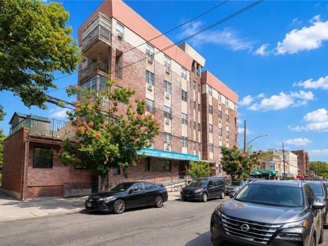 Commercial for sale in Arverne, New York