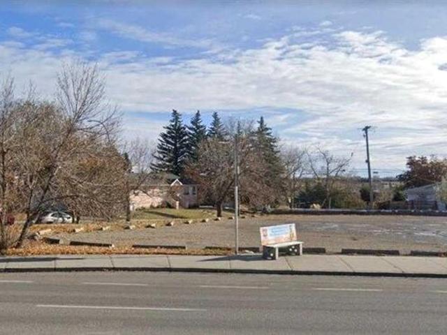 Land for sale in Northwest, Alberta