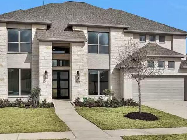 House for sale in Pasadena