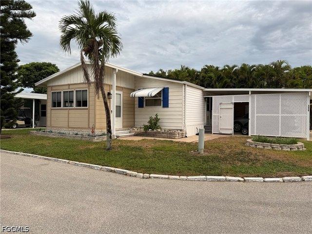 House for sale in Flamingo Bay, Saint James City