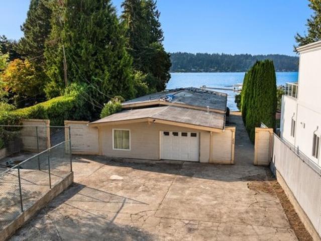 House for sale in May Creek, Renton
