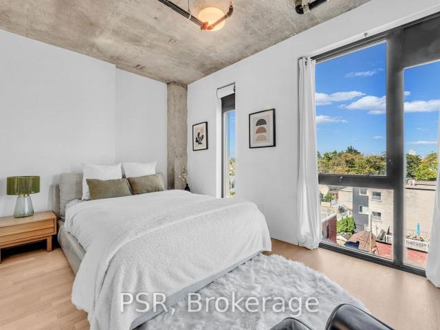 Condo for sale in Woburn, Ontario