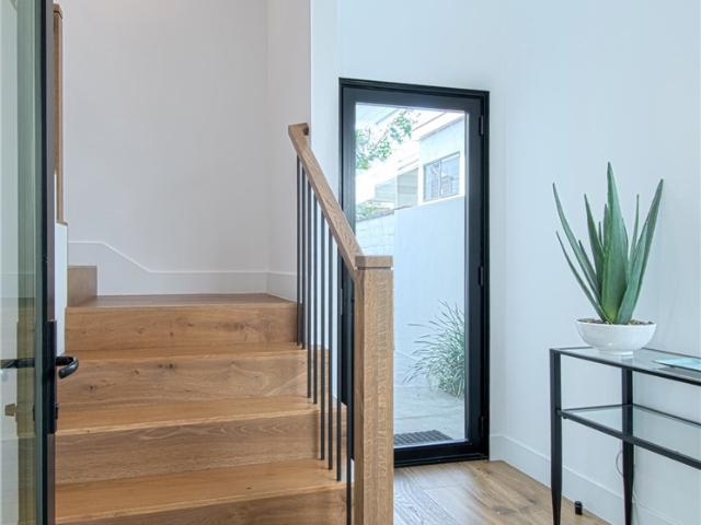 Condo for sale in Corona Del Mar, California