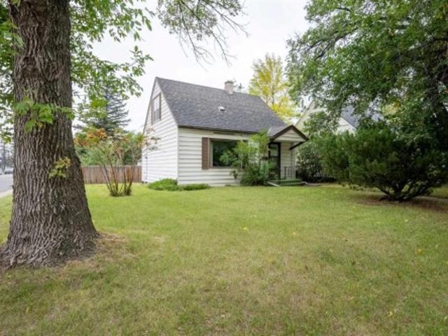 House for sale in Senator Buchanan, Lethbridge