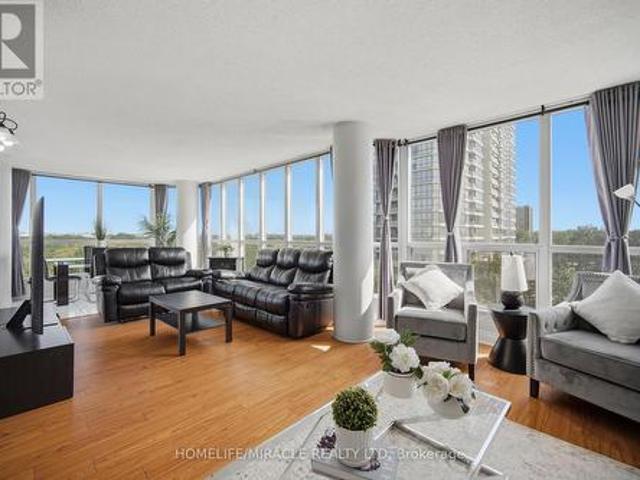 Condo for sale in Etobicoke North, Toronto
