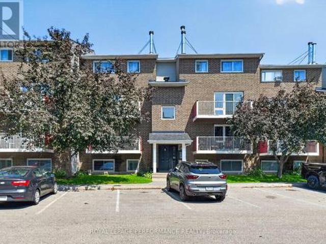 Condo for sale in Blossom Park, Ottawa