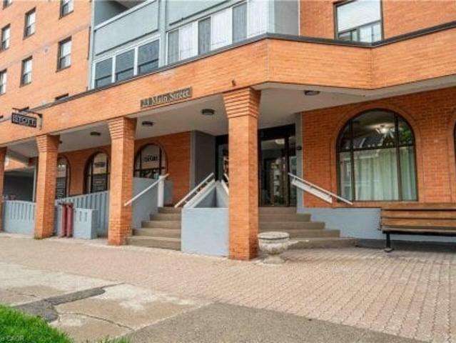 Apartment for sale in Ancaster, Ontario