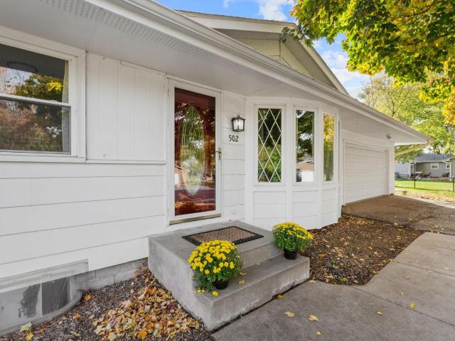 House for sale in Young America, Norwood Young America