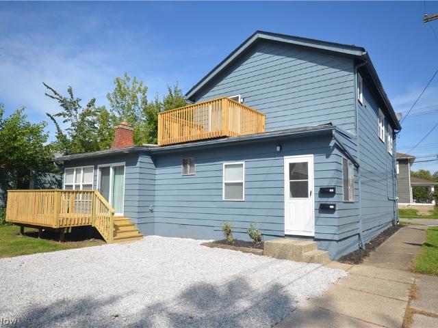 House for sale in Summit, Ohio