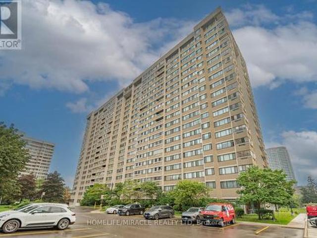 Condo for sale in Mississauga Valleys, Mississauga