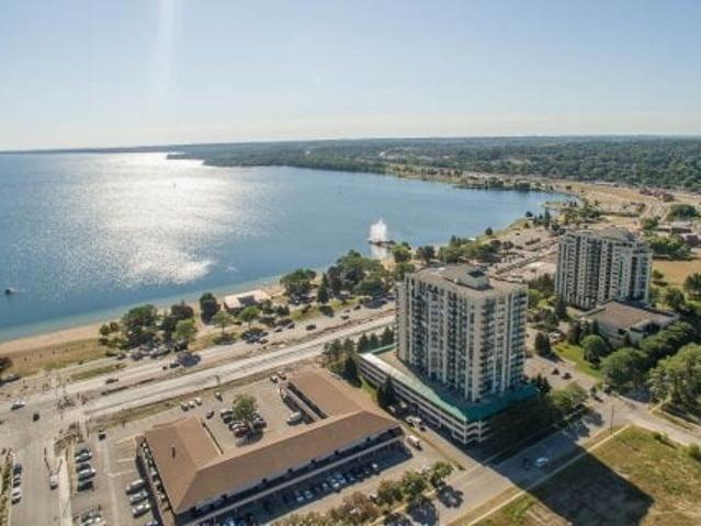 Condo for sale in Barrie, Ontario