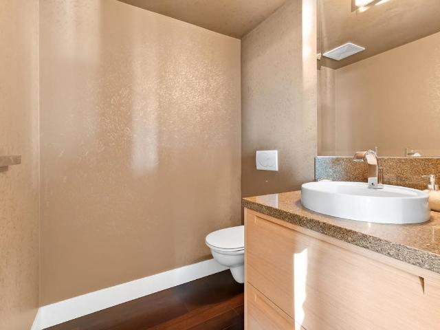 Condo for sale in British Columbia