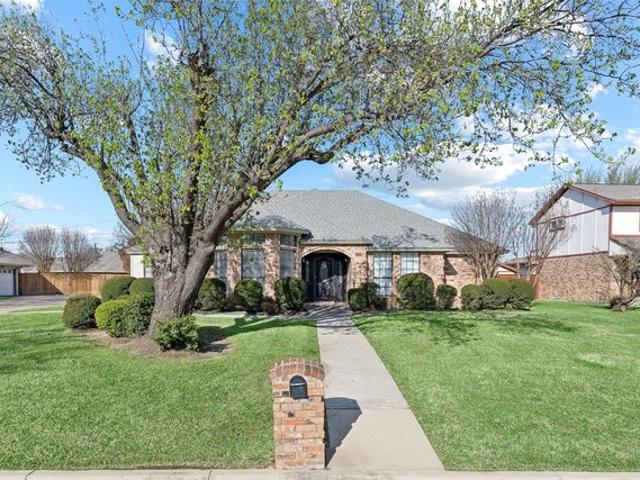 House for sale in Grapevine, Texas