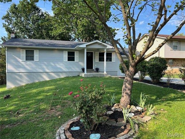 House for sale in De Soto, Missouri
