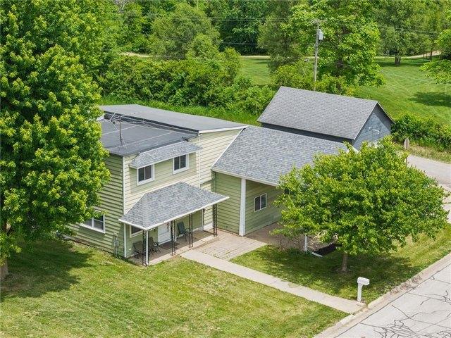 House for sale in Linn, Iowa