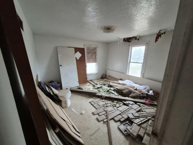 House for sale in Mc Leansboro, Illinois
