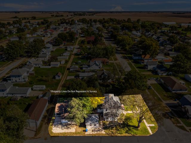 House for sale in Grand Mound, Clinton County