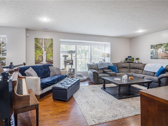 Townhouse for sale in Wexford, Pine Township