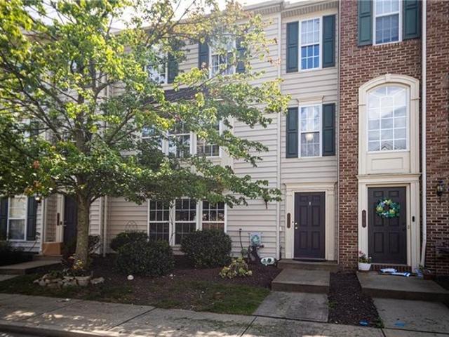Townhouse for sale in Wexford, Pine Township