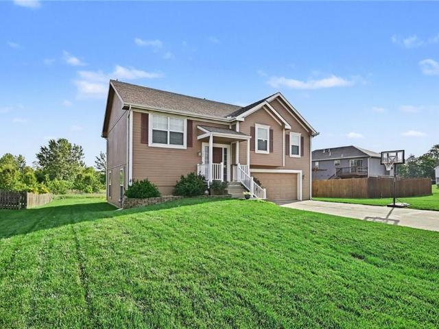 House for sale in Smithville, Missouri