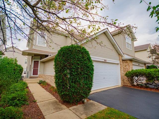 Townhouse for sale in Romeoville, Illinois