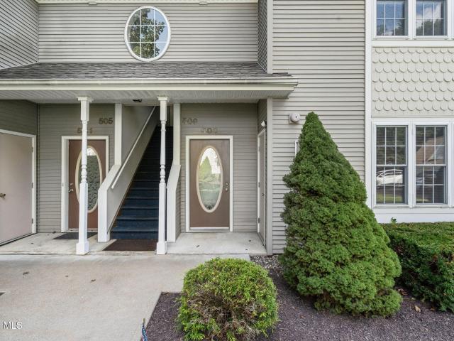 Condo for sale in Fort Hunter, Town of Guilderland