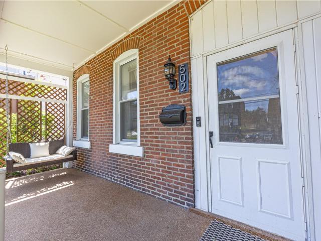 House for sale in Oakmont, Pennsylvania