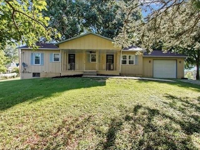 House for sale in Edgerton, Missouri