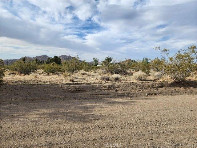 Land for sale in Lucerne Valley, California