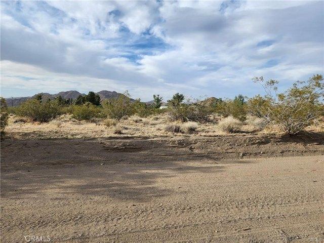 Land for sale in Lucerne Valley, California