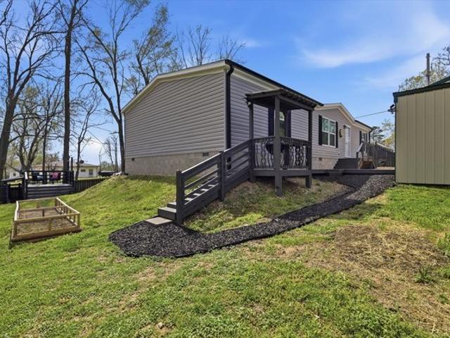 House for sale in Ash Grove, Missouri