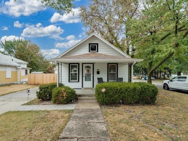 House for sale in Newton, Harvey County