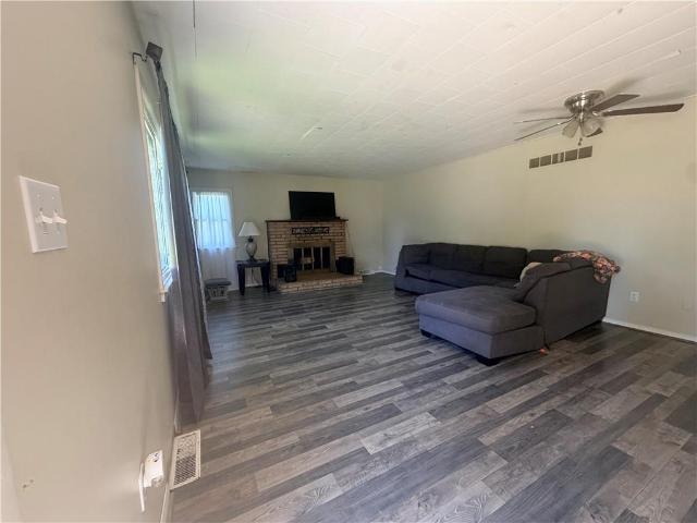House for sale in Braymer, Missouri