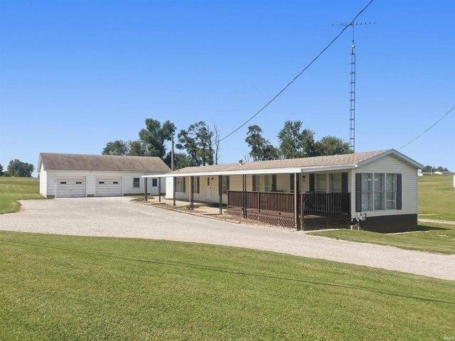 House for sale in Huntingburg, Dubois County