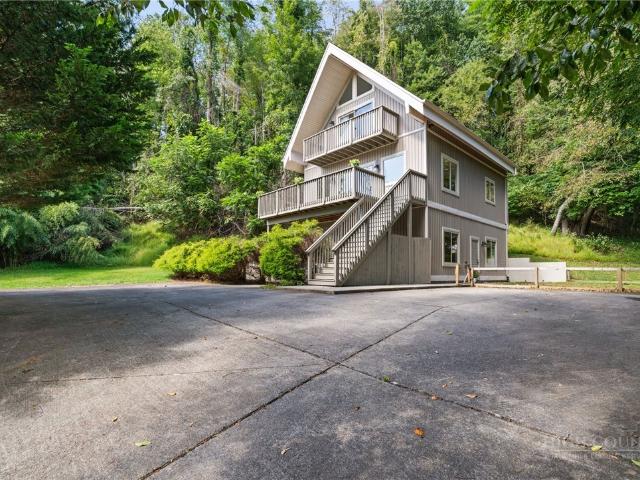 House for sale in Watauga, North Carolina
