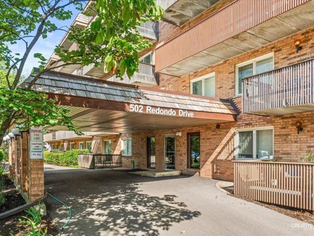 Condo for sale in Downers Grove, Illinois