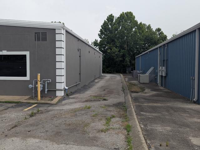 Commercial for sale in Columbia