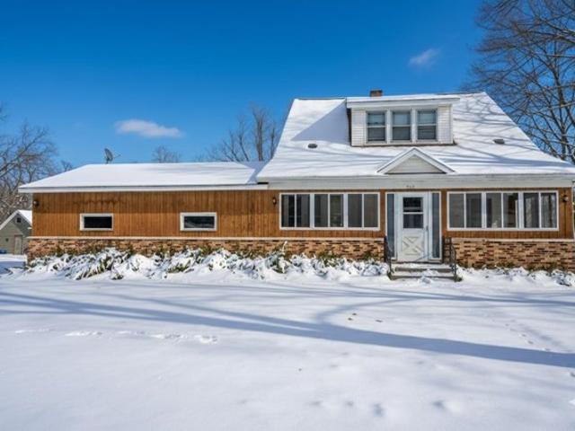 House for sale in Juneau, Wisconsin