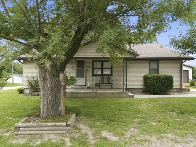 House for sale in Buffalo, Missouri