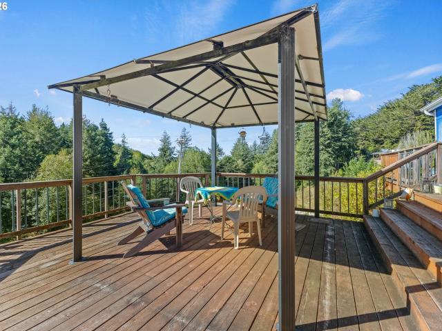 House for sale in Coquille, Coos County