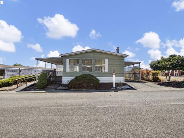 House for sale in Oregonia