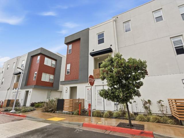 Condo for sale in San Mateo, California
