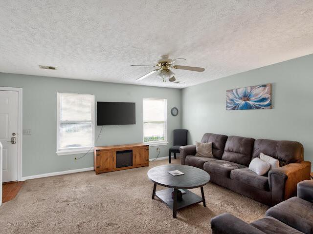 Townhouse for sale in Versailles, Kentucky