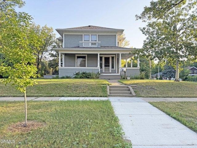 House for sale in Bismarck, North Dakota